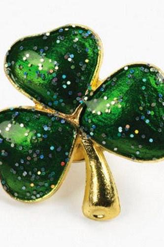 Shamrock Pin, Enamel Pin, St Patricks Day, Green Shamrock, Shamrock Lapel Pin, Clover Pin, Irish Pin, Lucky Shamrock Tie Tack, Irish Jewelry